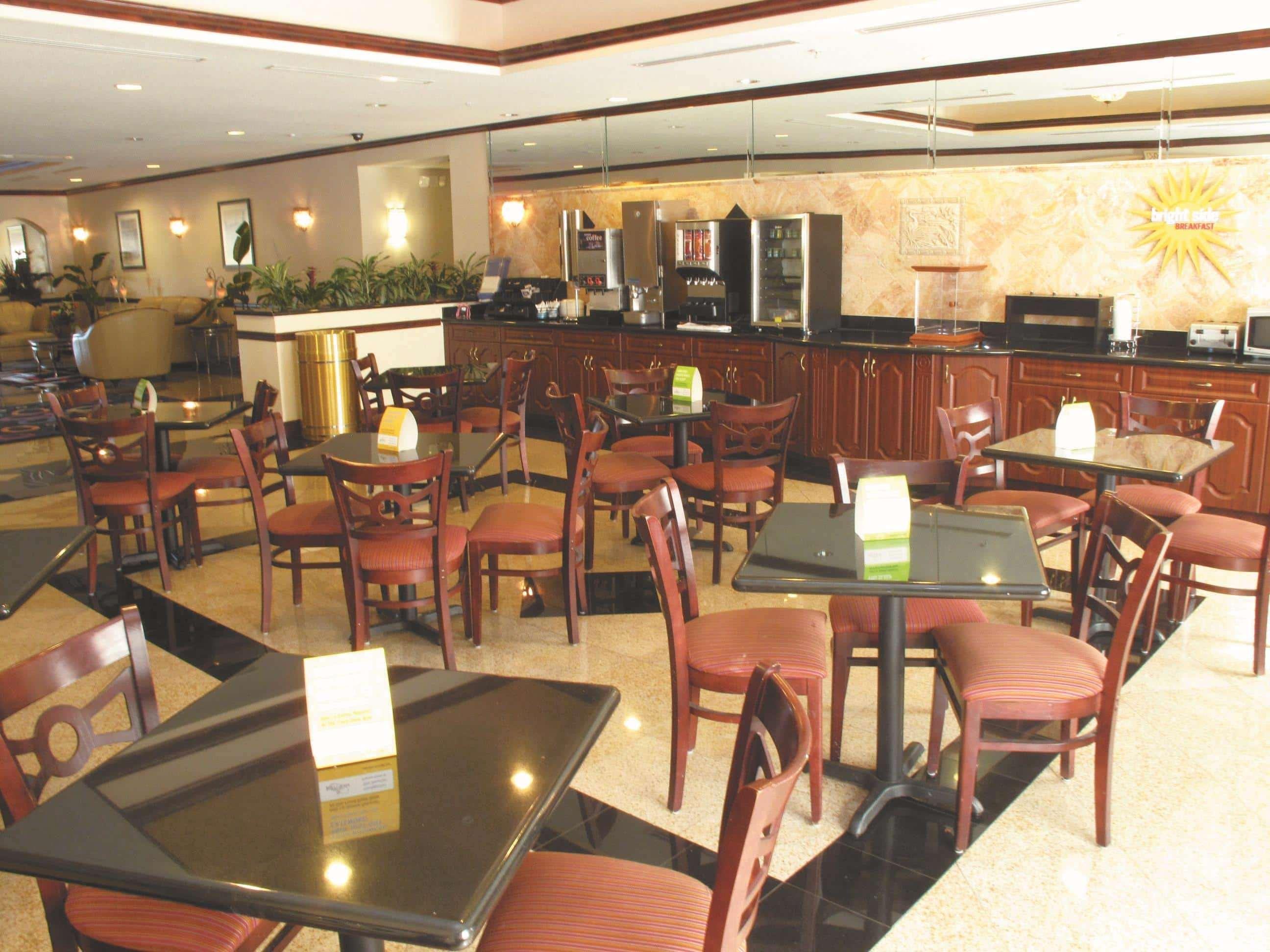 La Quinta By Wyndham Tampa Central Buitenkant foto